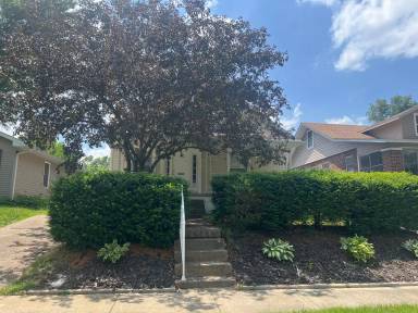 Main picture of 2429 S 9th St
