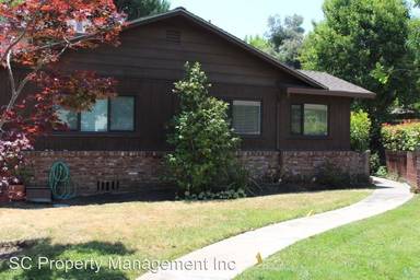 Main picture of 705 Curtis Way