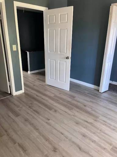 Main picture of 393 Hickory Hill Dr