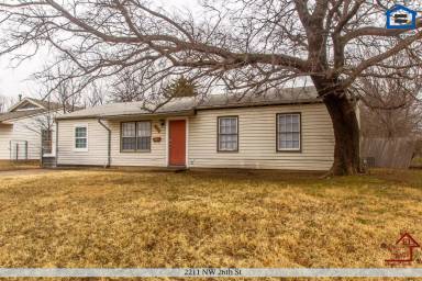 Main picture of 2211 NW 26th St