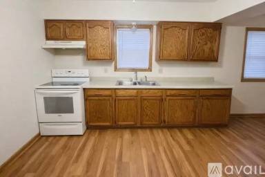 Main picture of 6611 N 105th St