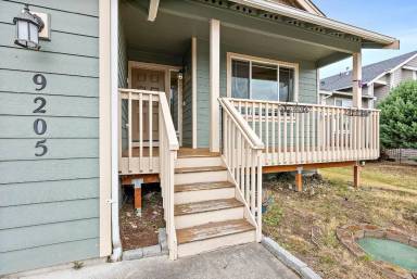 Main picture of 9205 Carys St SE