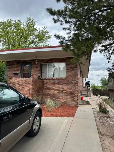 Main picture of 5583-5589 S Sherman Cir