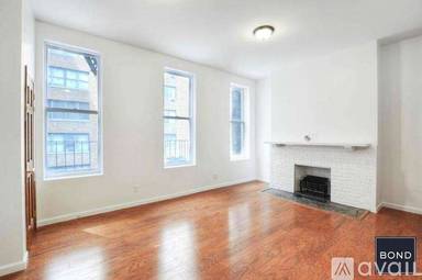 Main picture of 165 W 72nd St