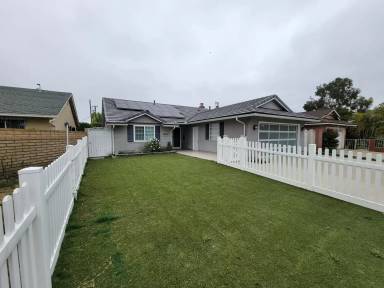 Main picture of 12541 Hayford St