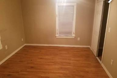 Main picture of 611 E Mulberry St