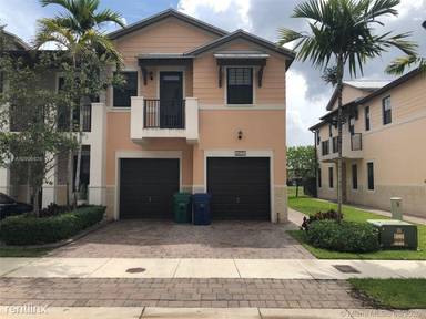 Main picture of 6005 NW 104th Path