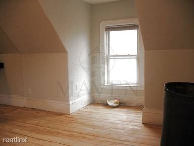 Main picture of 14 Kenwood St