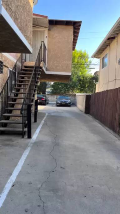 Main picture of 14308 Tiara St