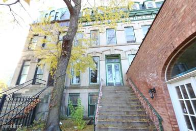 Main picture of 236 S Ashland Ave