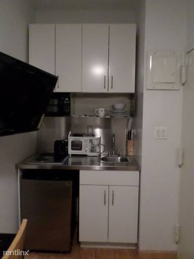 Main picture of 148 E 30th St