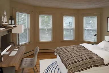 Main picture of 252 Ash St