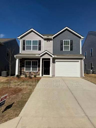 Main picture of 618 Evaleigh St