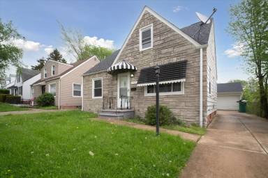 Main picture of 5337 Hollywood Ave