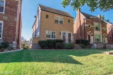 Main picture of 6220 Loran Ave