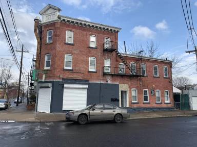 Main picture of 701 E State St
