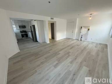 Main picture of 555 Oak St