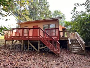 Main picture of 3812 Marcom St