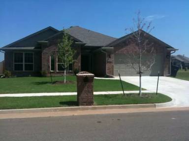 Main picture of 18204 Carillo Rd