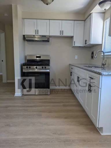 Main picture of 29105 Lund Ave