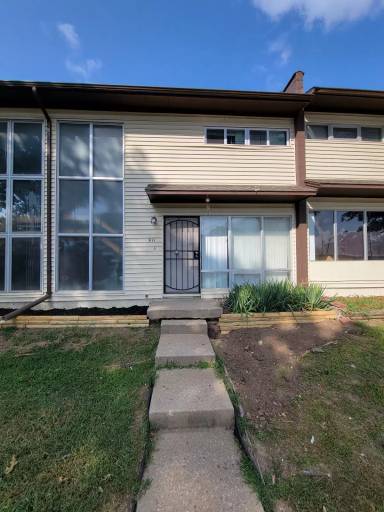 Main picture of 911 N 70th St