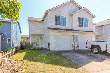 Main picture of 12530 SE Taggart St