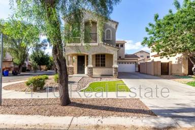 Main picture of 3632 E Sebastian Ln