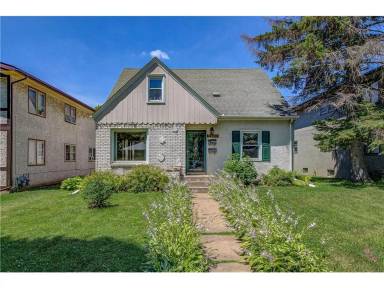 Main picture of 2206 Arthur St NE