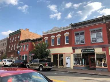 Main picture of 216 E Main St
