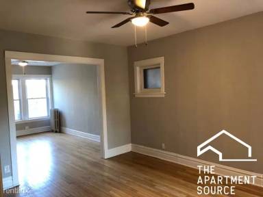 Main picture of 5219 N Christiana Ave