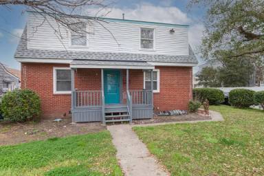 Main picture of 1200 Little Bay Ave