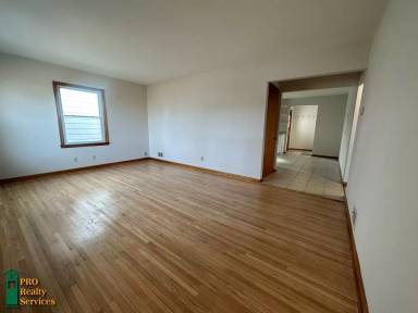 Main picture of 3747 Major Ave N