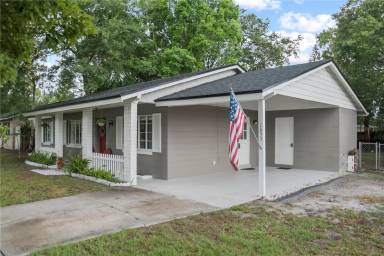 Main picture of 1653 Peruvian Ln