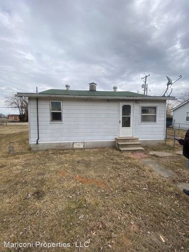 Main picture of 2312 Carol St