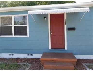 Main picture of 900 40th St S