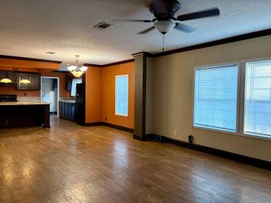 Main picture of 4819 W Trapnell Rd