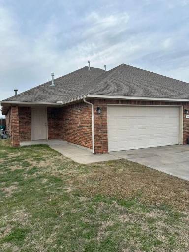 Main picture of 15109 Kyle Dr