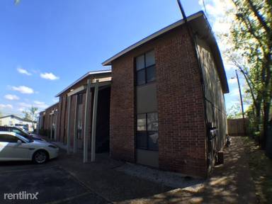 Main picture of 1203 W 49th St