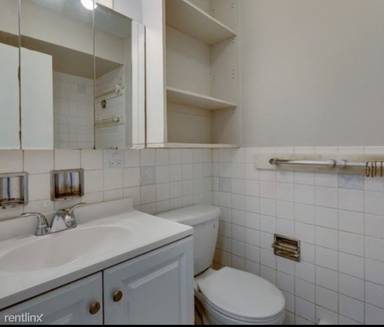 Main picture of 6970 N Ashland Blvd