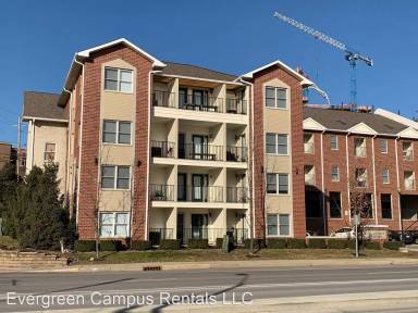 Main picture of 135 S River Rd