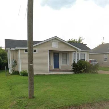 Main picture of 914 17th Ave E