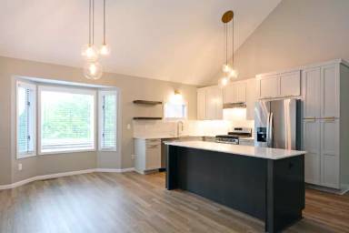 Main picture of 2838 Kenwood Isles Dr