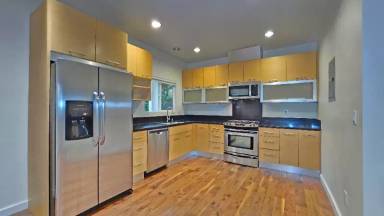 Main picture of 2420 Ocean Ave