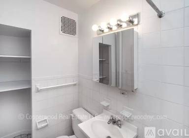 Main picture of 405 East 87th St