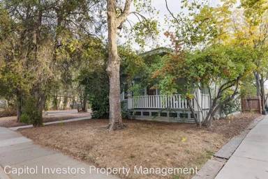 Main picture of 3848 Sherman Way
