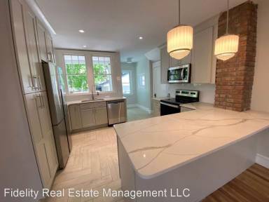 Main picture of 86 Beacon St