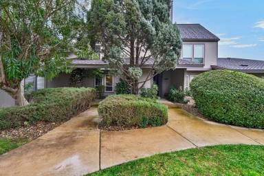 Main picture of 317 Bridge Pl