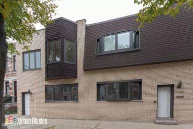 Main picture of 1347-49 W Melrose St