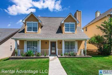 Main picture of 132 Warwick Cir