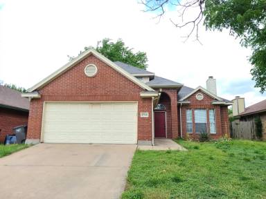 Main picture of 1504 Hollowbrook Ct